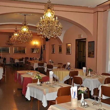 Parmigiano 3*